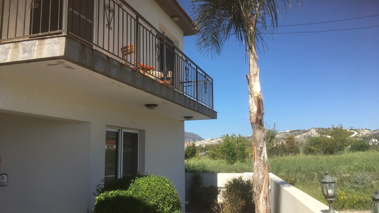 Photo of Patio Balcony in Alethriko