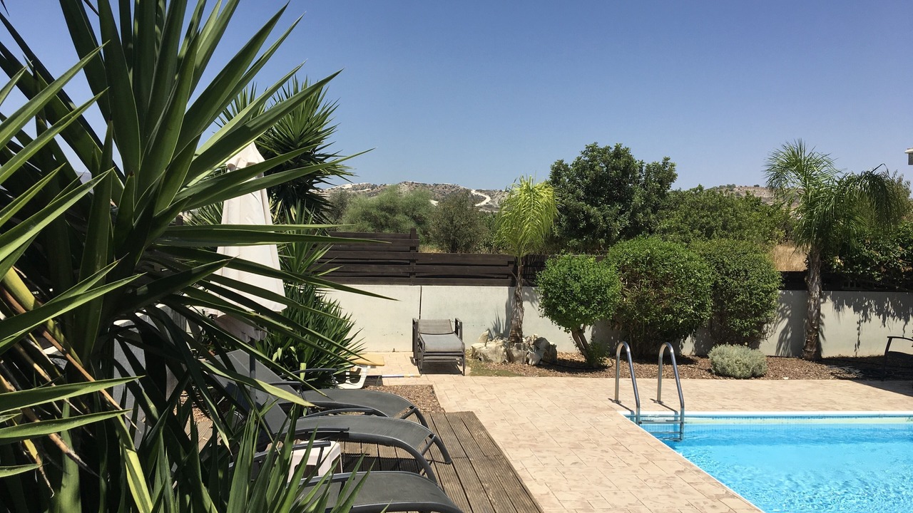 Photo of Outdoor in Alethriko