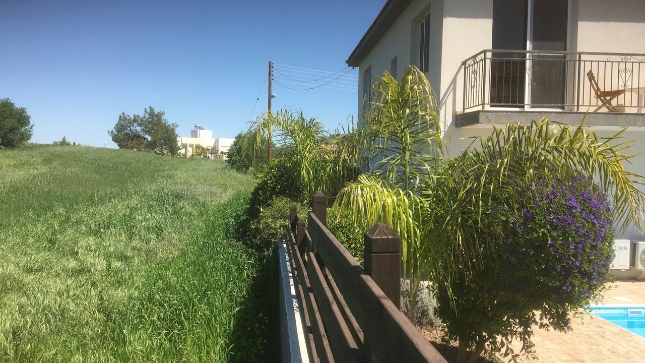 Photo of Outdoor in Alethriko