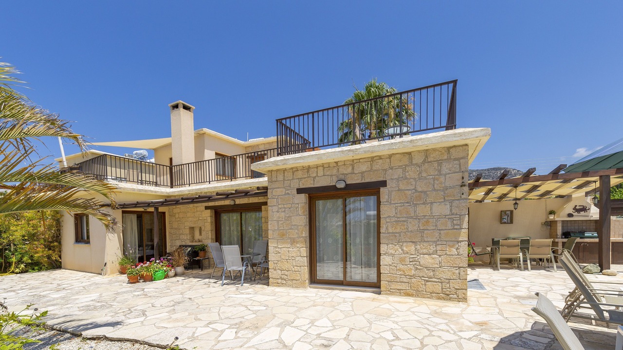 Photo of Patio Balcony in Peyia Town