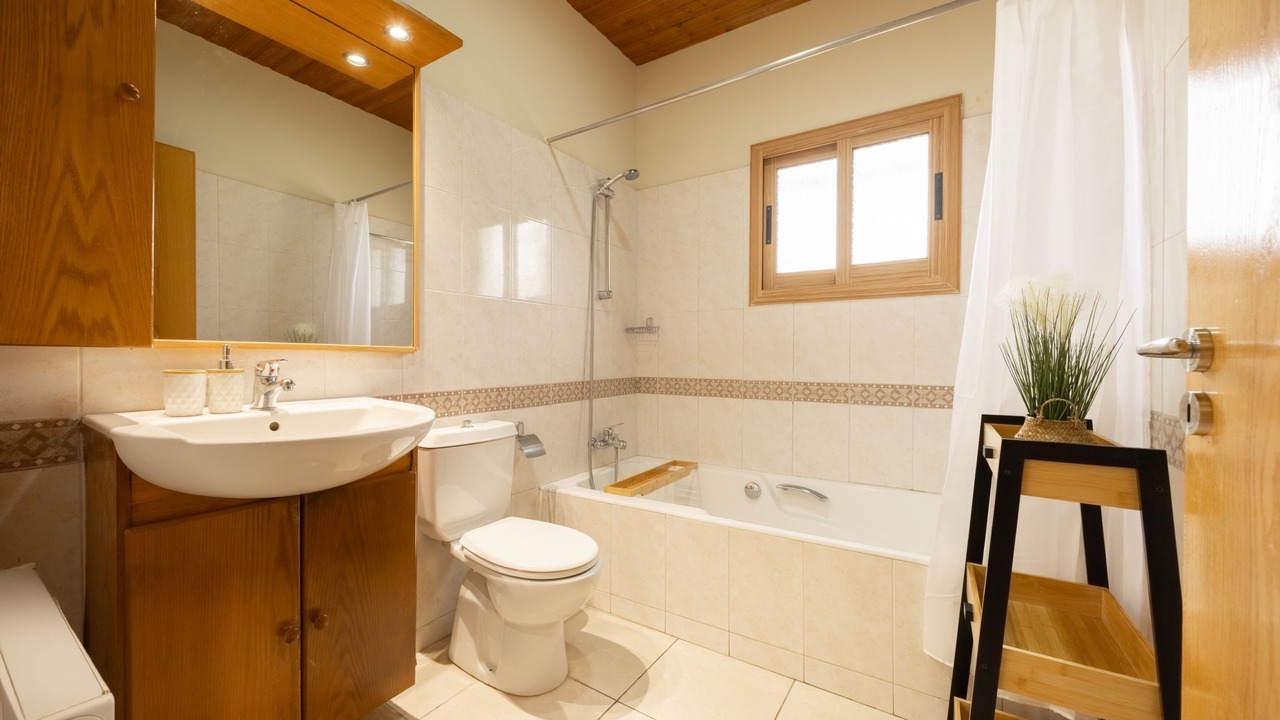 Photo of Bathroom in Ayia Marina Chrysochous