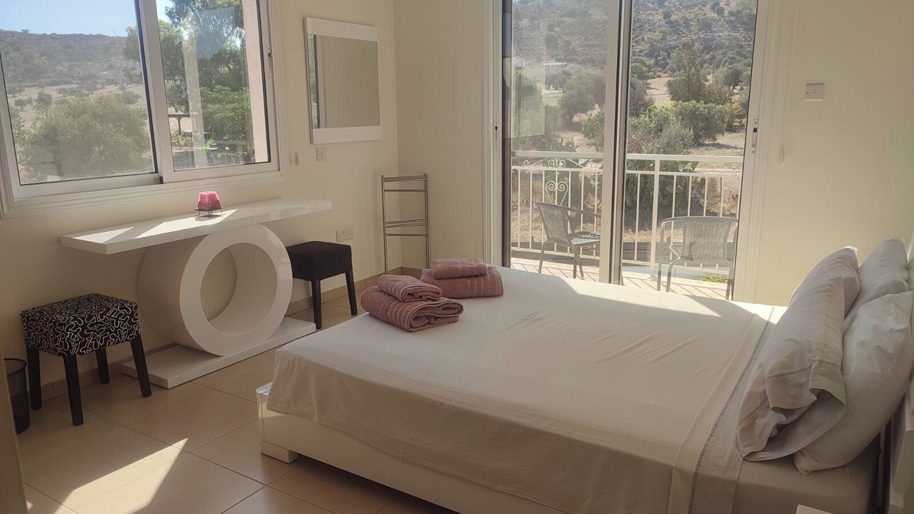 Photo of Bedroom in Alethriko