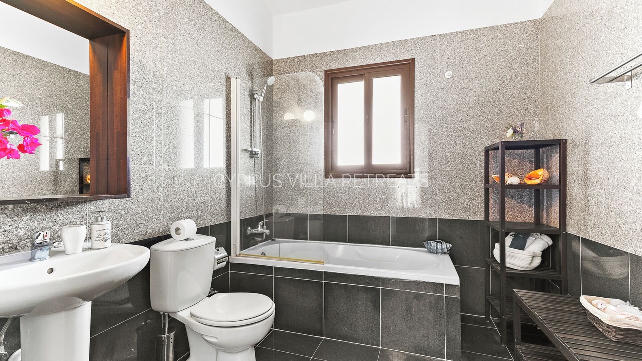 Photo of Bathroom in Agios Georgios Pegeias