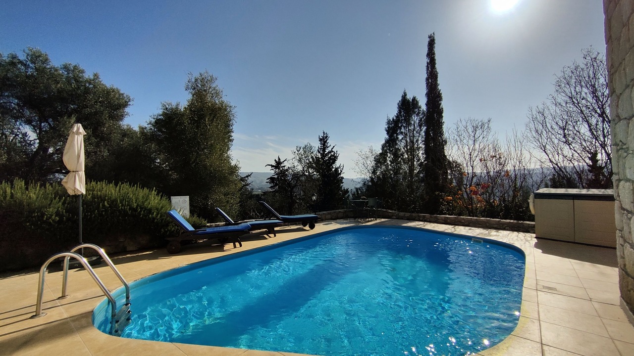 Photo of Outdoor in Miliou