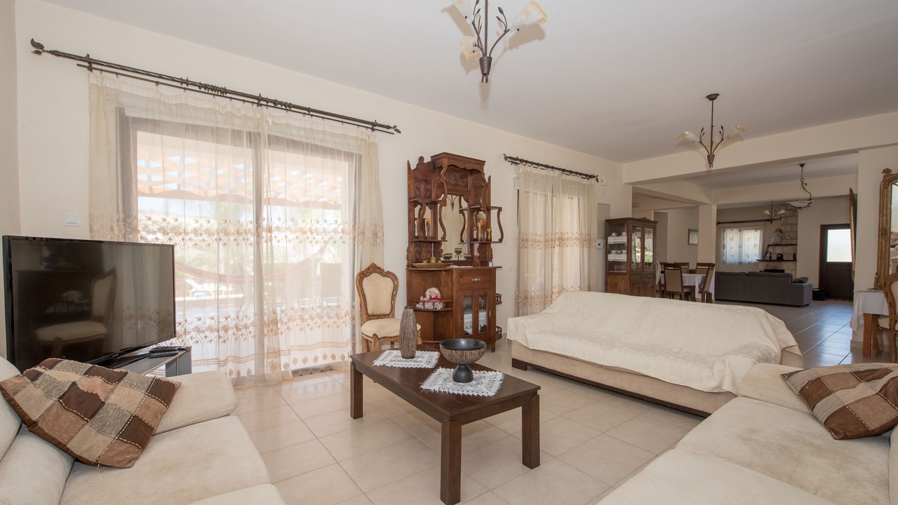 Photo of Livingroom in Simou