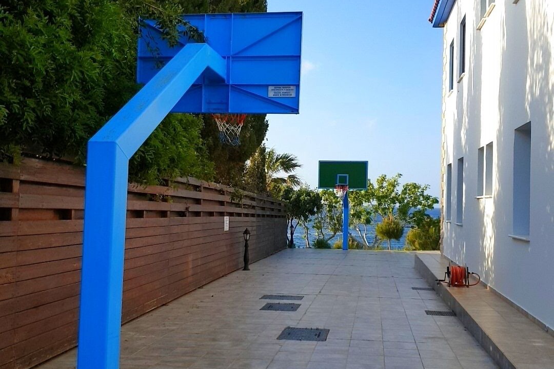 Photo of Others in Pomos