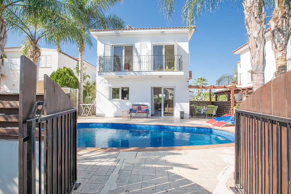 Photo of Outdoor in Pernera