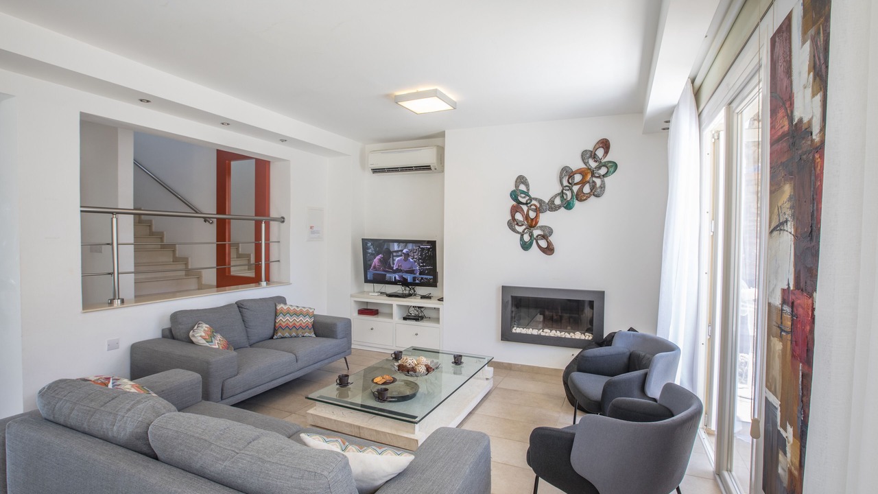 Photo of Livingroom in Pernera