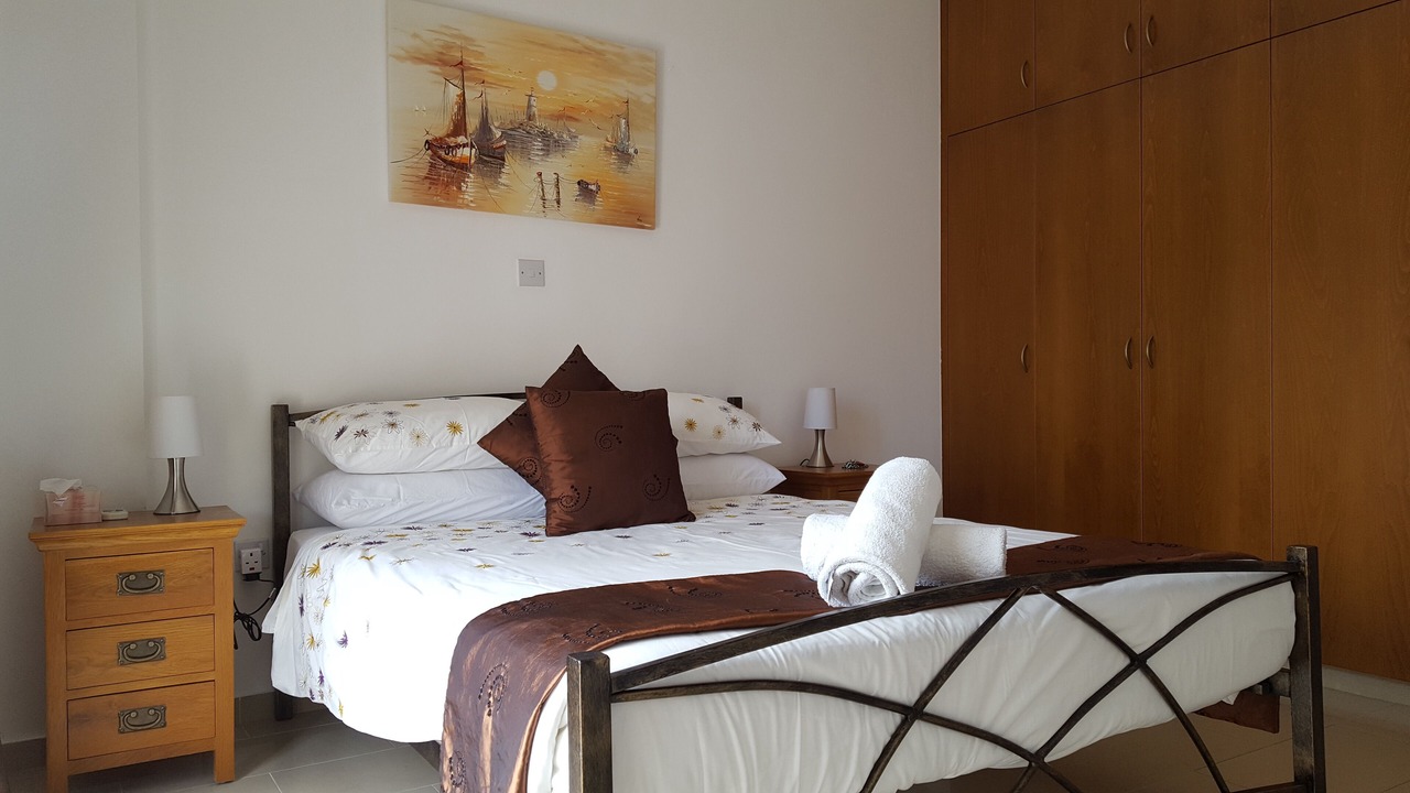 Photo of Bedroom in Peyia Town