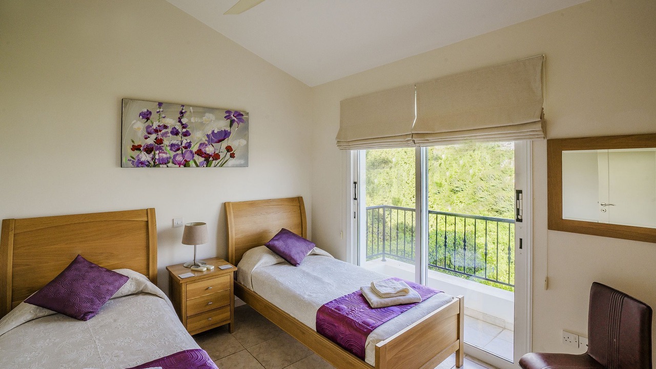 Photo of Bedroom in Peyia Town