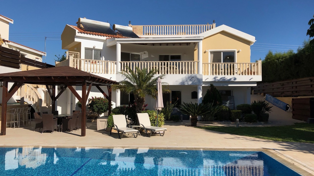 Photo of Outdoor in Peyia Town