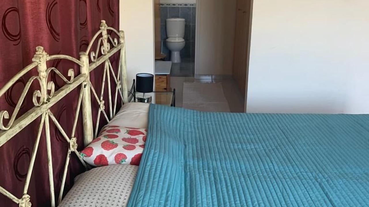 Photo of Bedroom in Emba