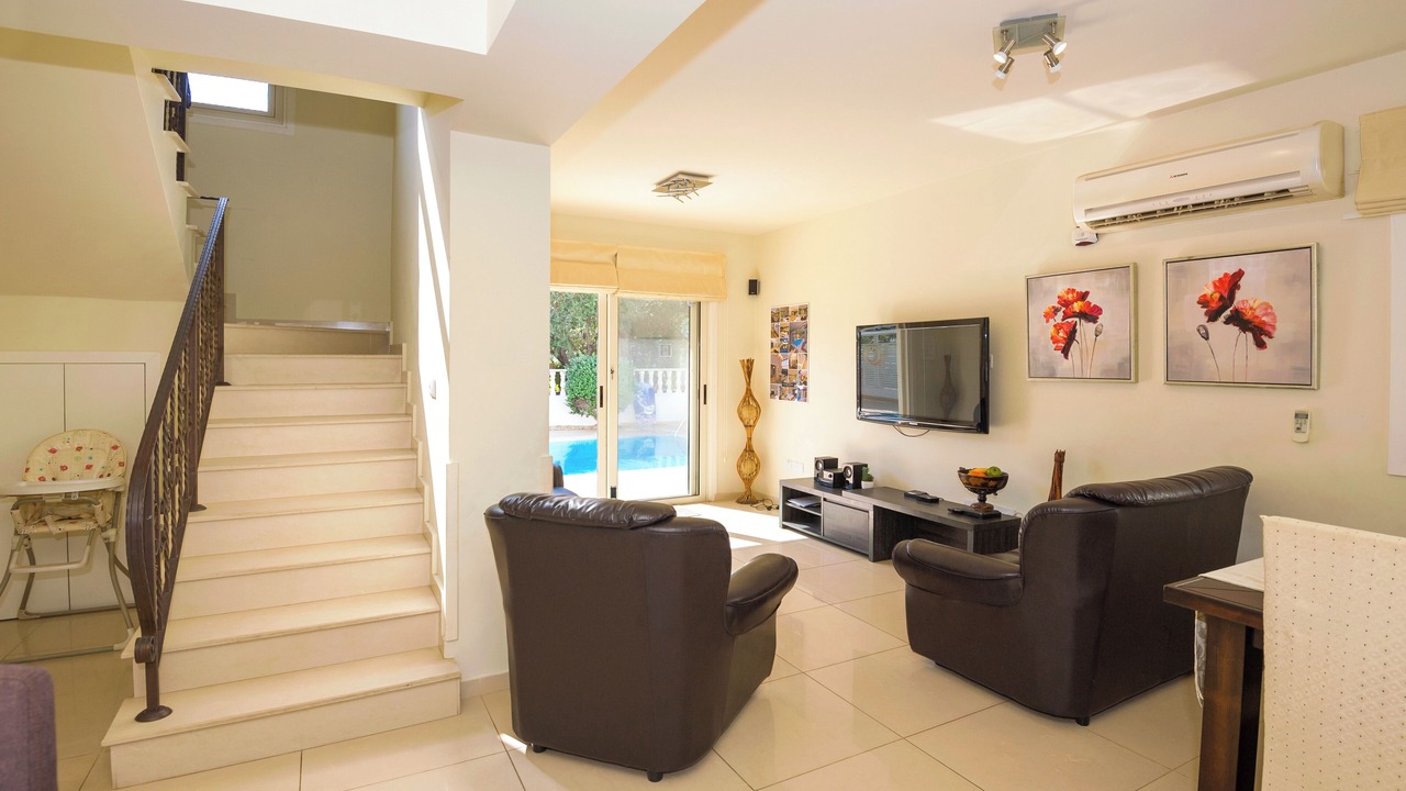Photo of Livingroom in Pernera
