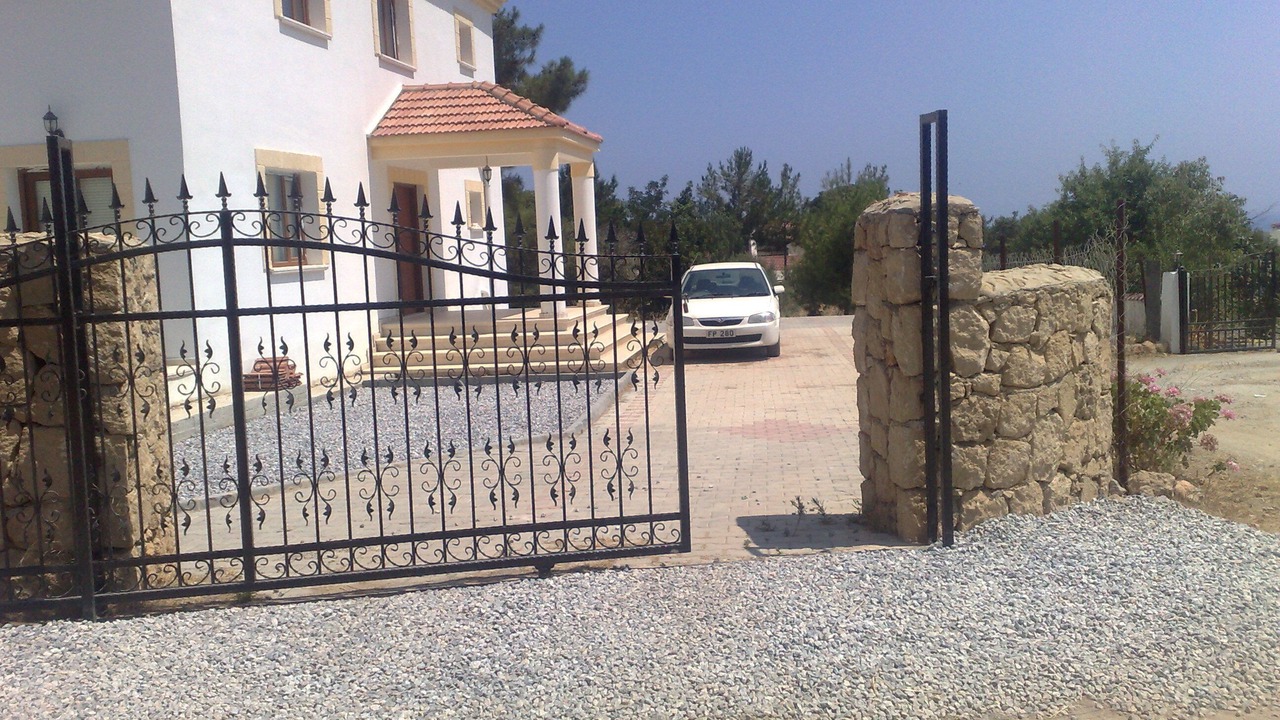 Photo of Others in Karavas