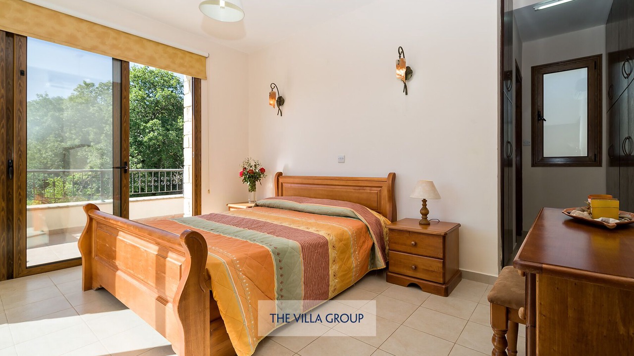 Photo of Bedroom in Miliou