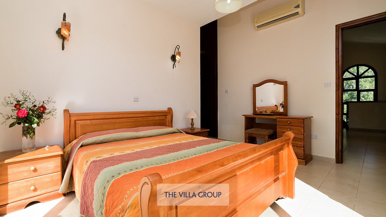 Photo of Bedroom in Miliou