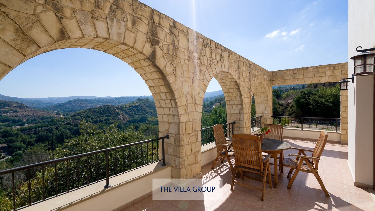 Photo of Outdoor in Miliou