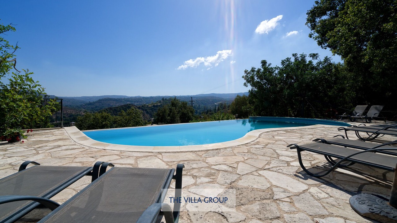 Photo of Outdoor in Miliou