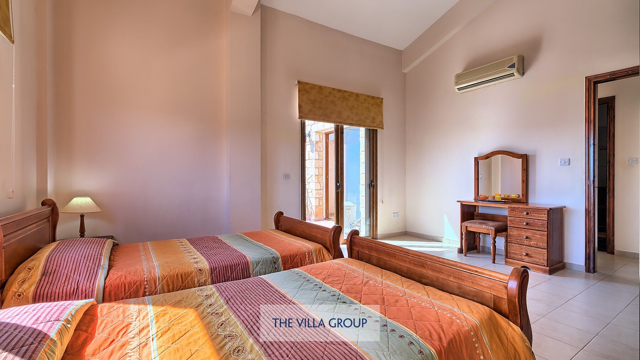 Photo of Bedroom in Miliou