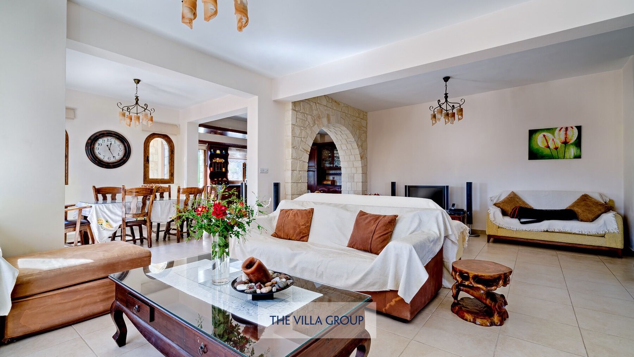 Photo of Livingroom in Miliou