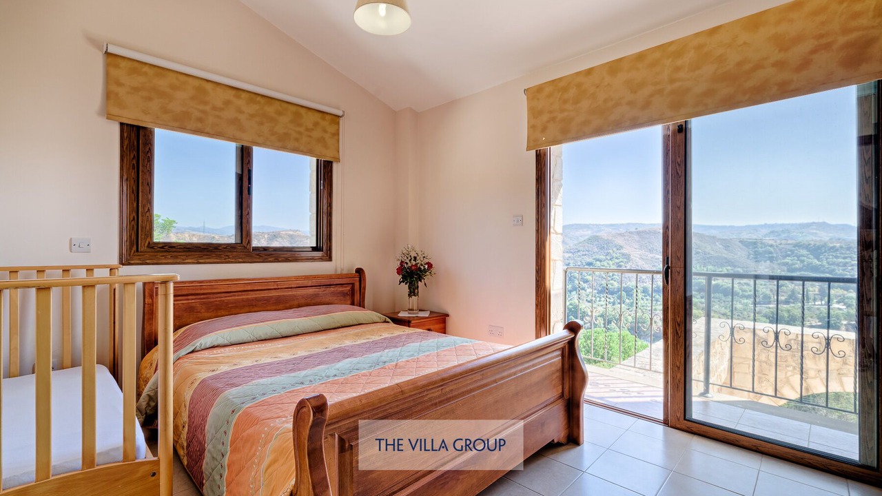 Photo of Bedroom in Miliou