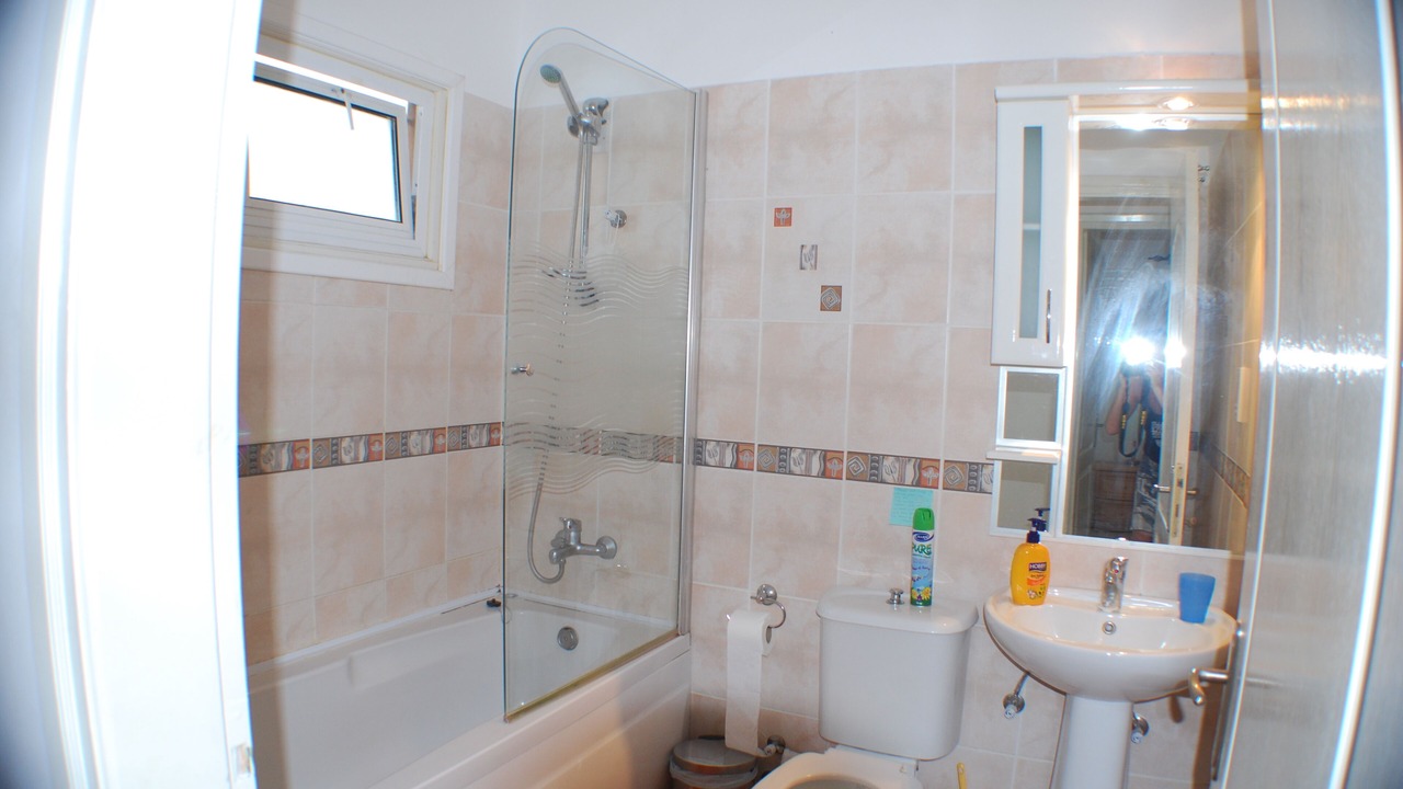 Photo of Bathroom in Kyrenia
