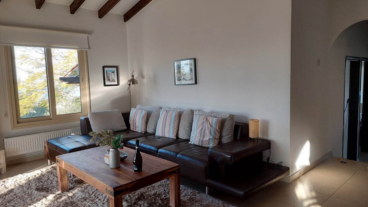 Photo of Livingroom in Tala