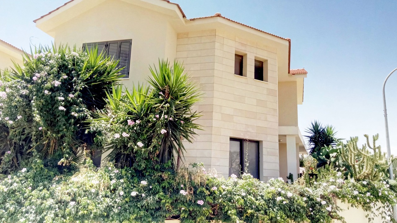 Photo of Outdoor in Oroklini