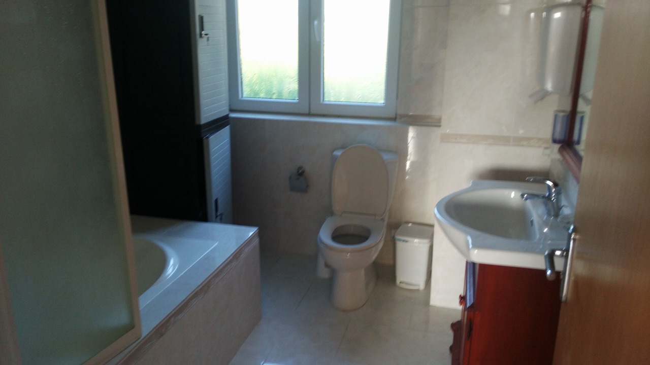 Photo of Bathroom in Pomos