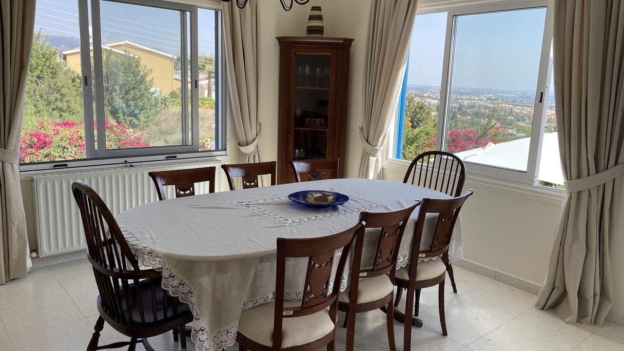 Photo of Bedroom in Peyia Town