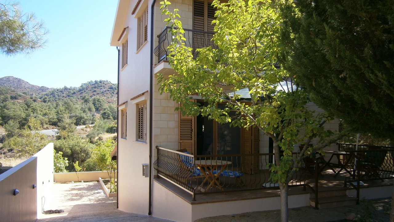 Photo of Patio Balcony in Trimiklini