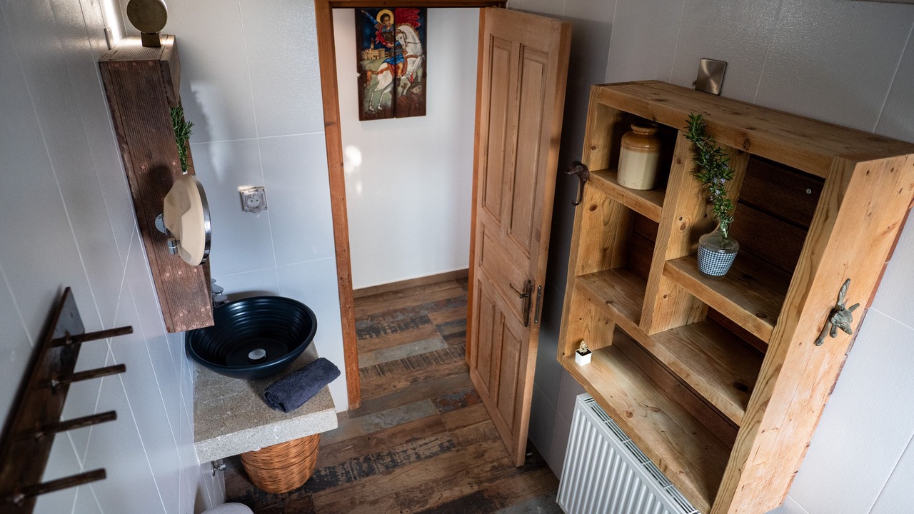 Photo of Bathroom in Kathikas