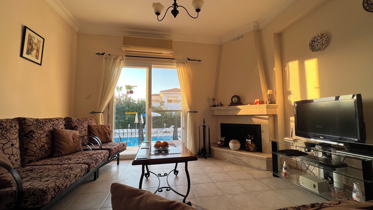 Photo of Livingroom in Kyrenia District