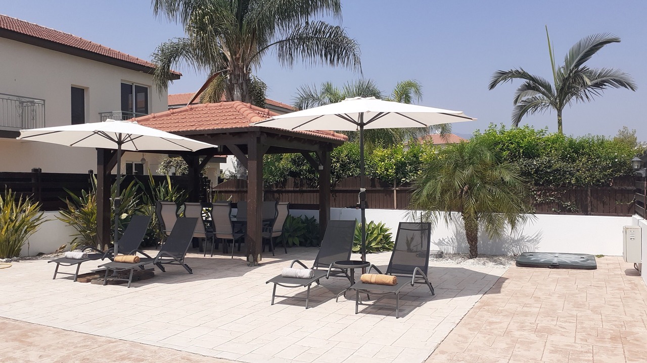 Photo of Patio Balcony in Alethriko
