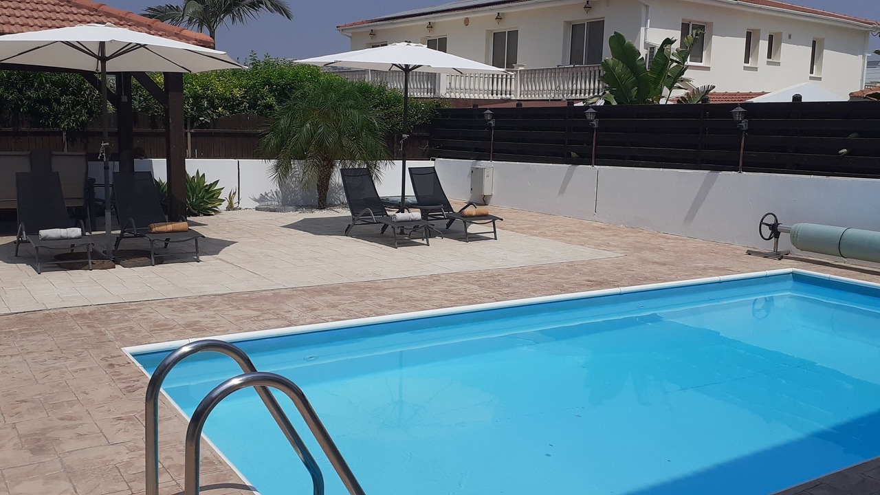 Photo of Outdoor in Alethriko