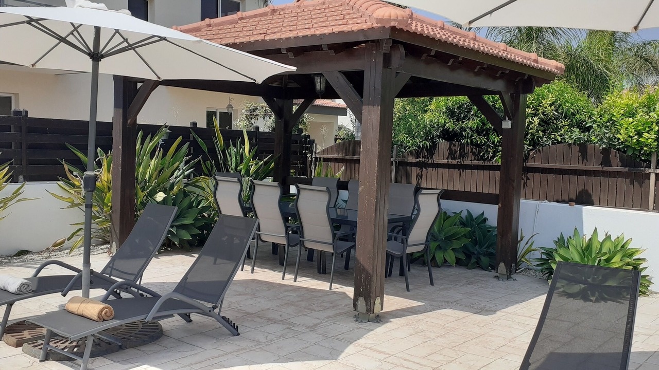 Photo of Outdoor in Alethriko