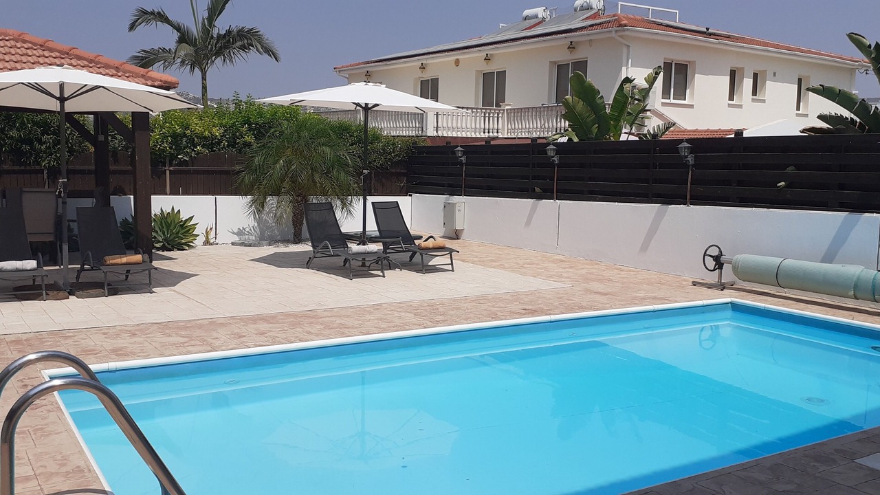 Photo of Outdoor in Alethriko