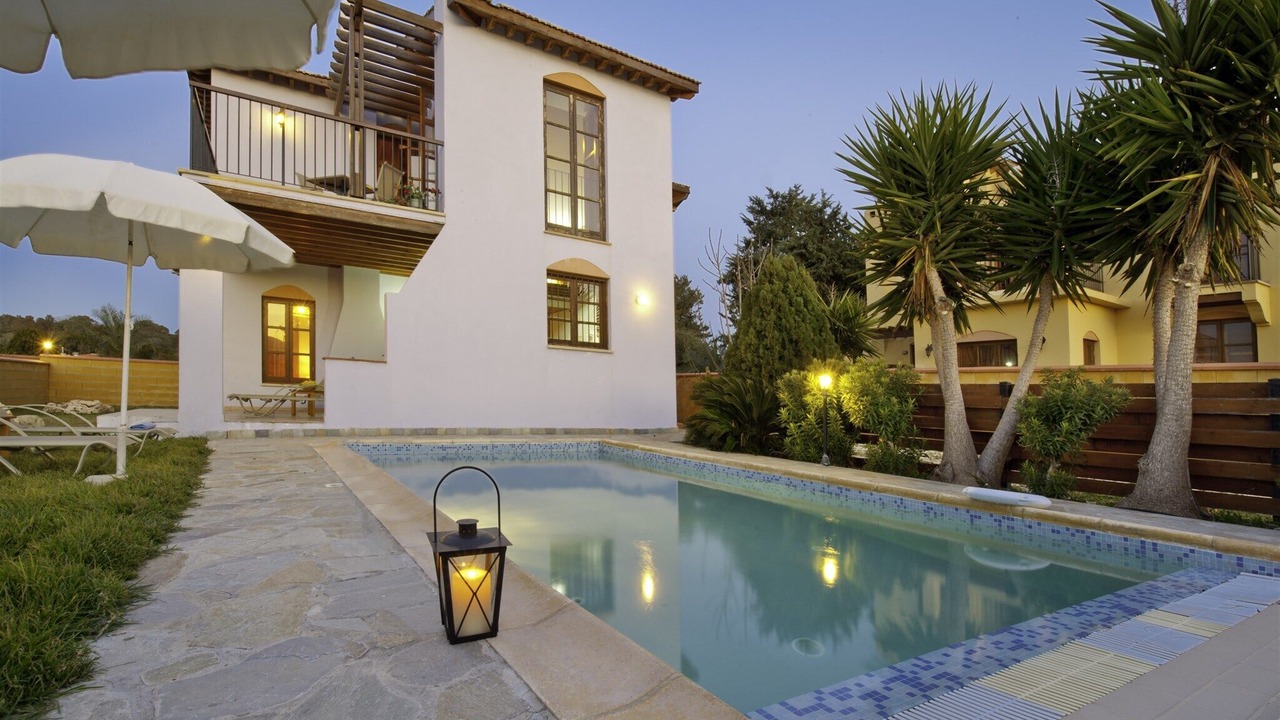 Photo of Outdoor in Polis