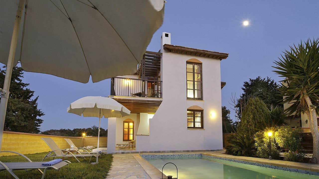 Photo of Outdoor in Polis