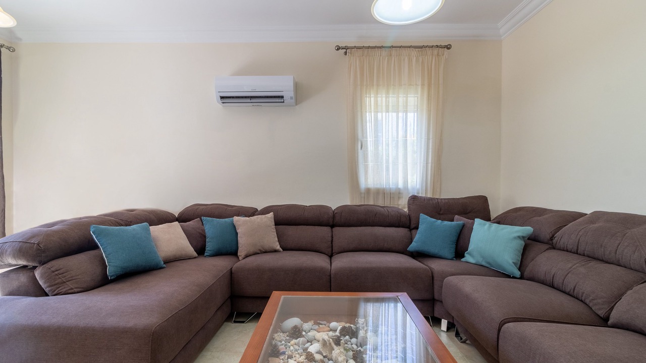 Photo of Livingroom in Pegeia