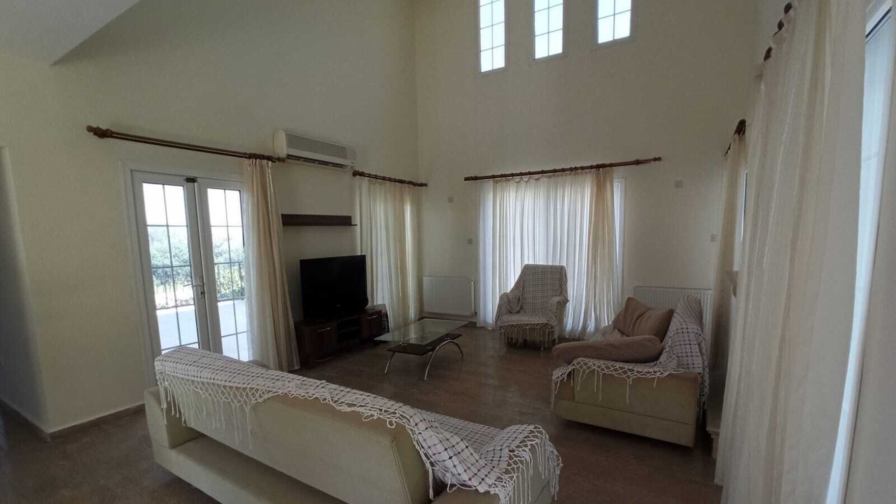 Photo of Livingroom in Kyrenia District
