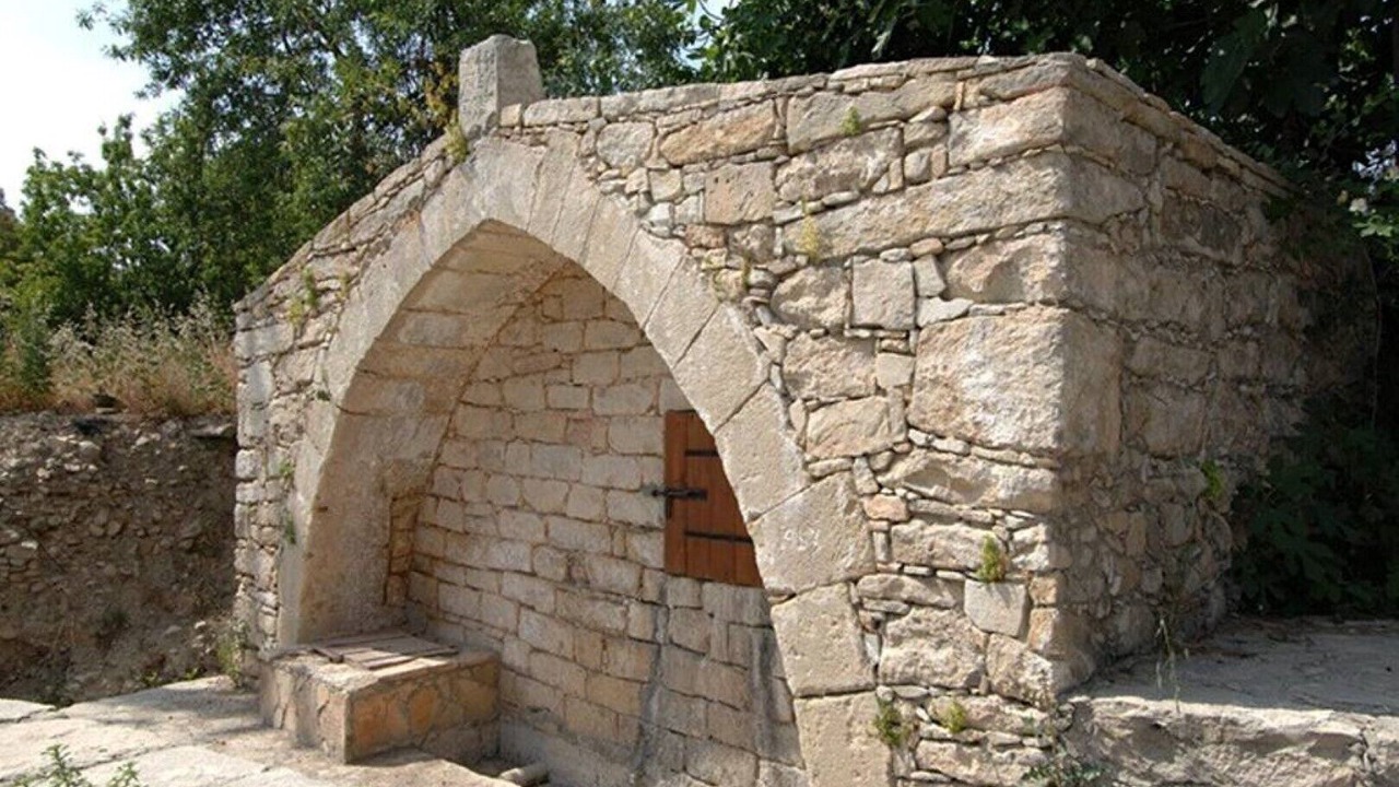 Photo of Outdoor in Anogyra