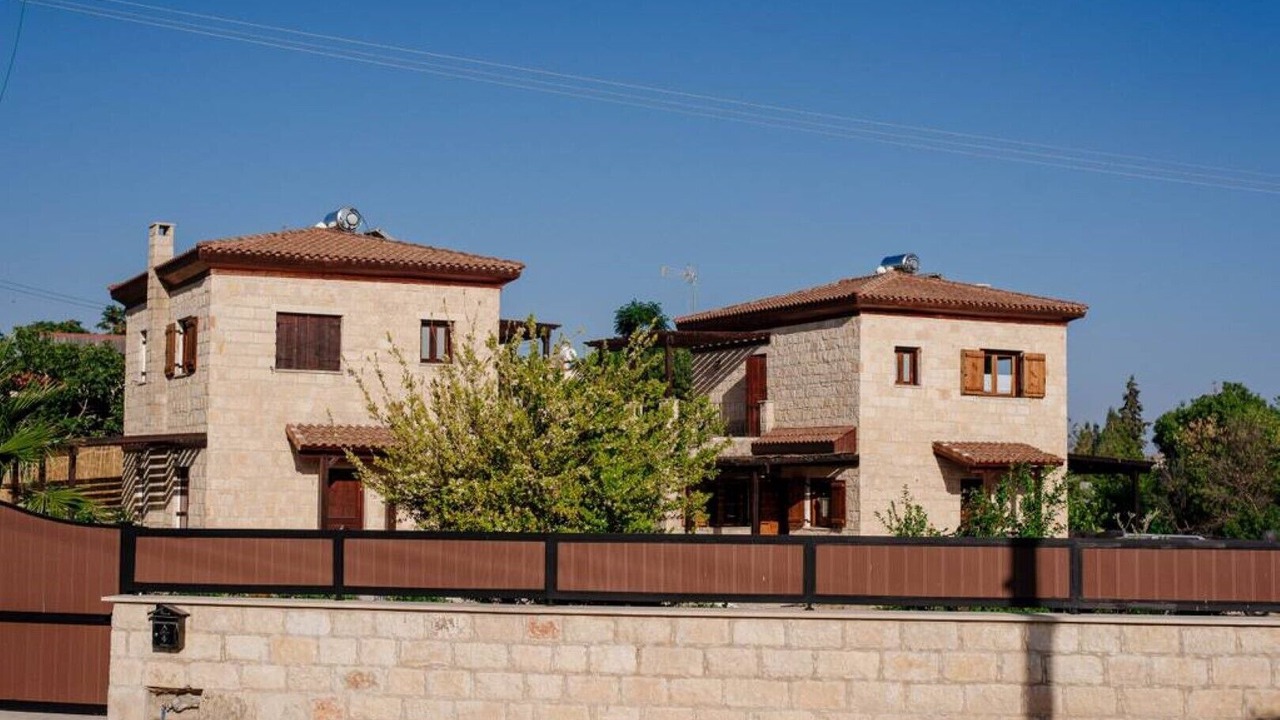 Photo of Outdoor in Anogyra