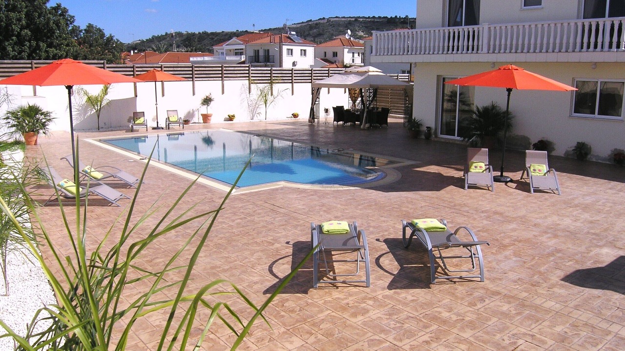 Photo of Outdoor in Alethriko