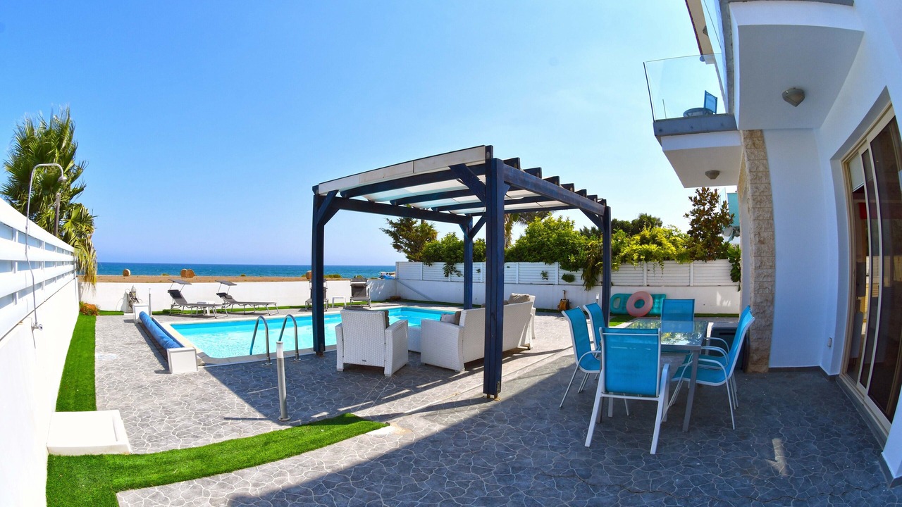 Photo of Outdoor in Mazotos