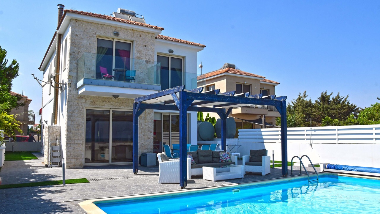 Photo of Outdoor in Mazotos
