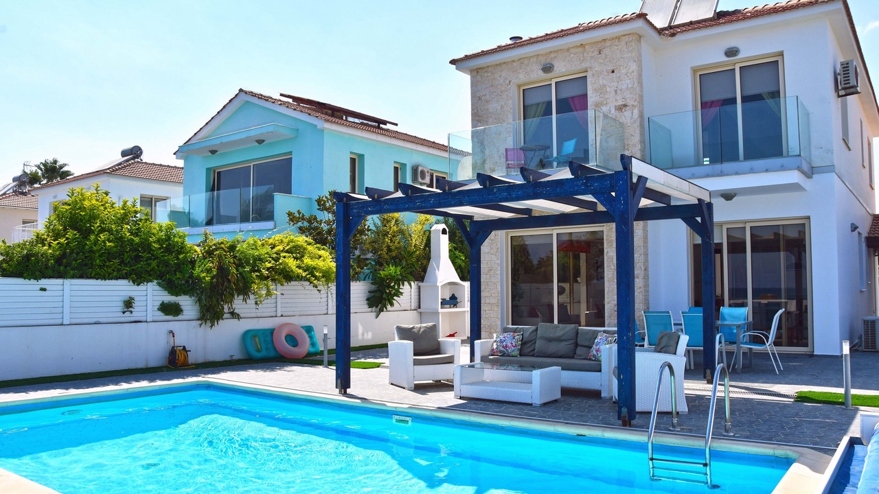 Photo of Outdoor in Mazotos