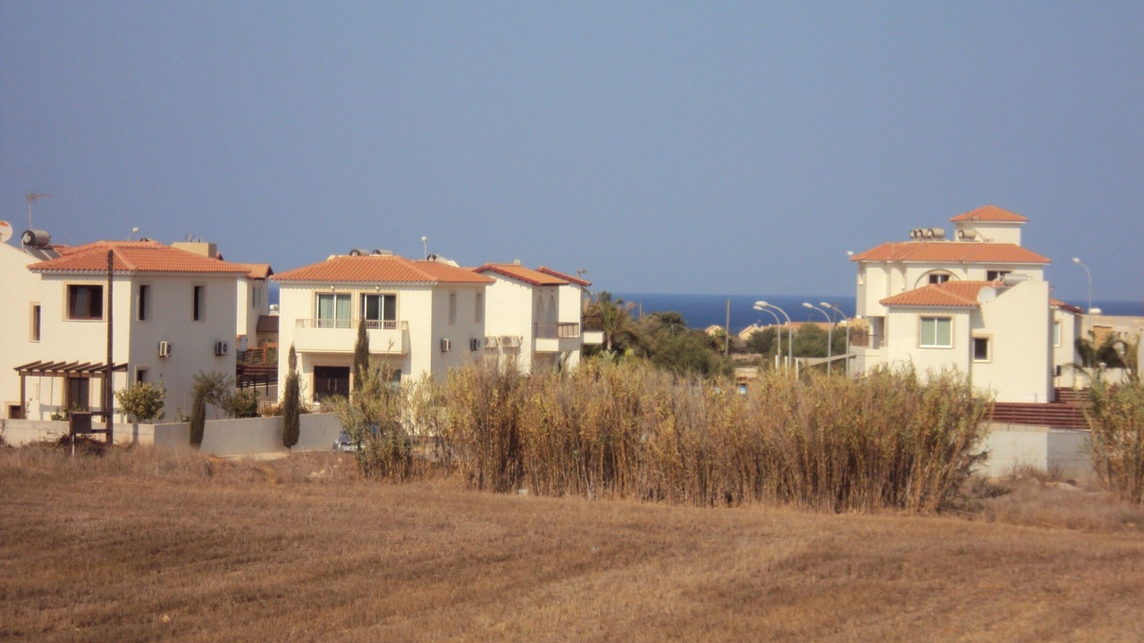 Photo of Others in Pernera