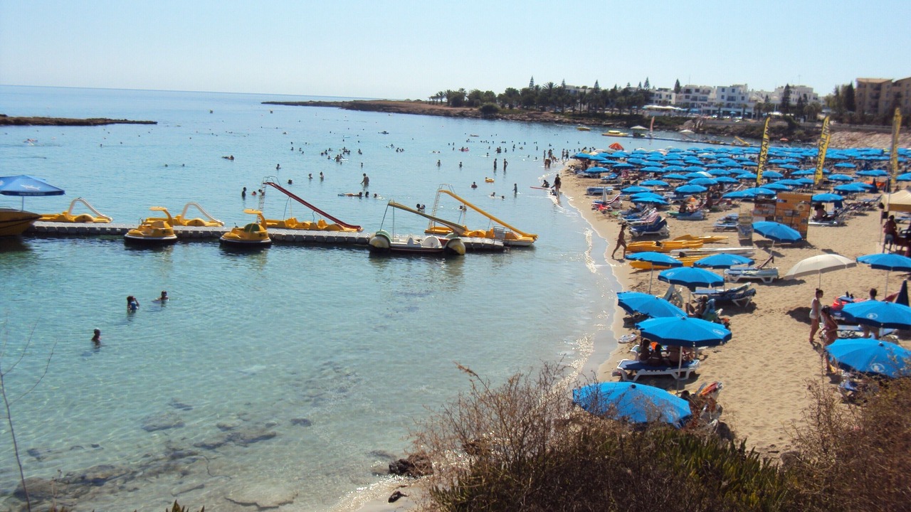 Photo of Others in Pernera