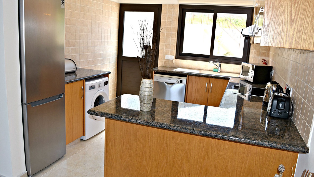 Photo of Kitchen in Latsi